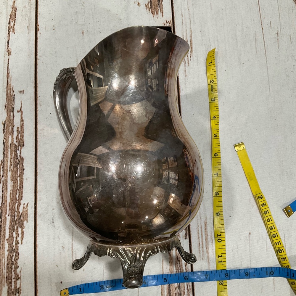 VINTAGE F.B ROGERS SILVERSMITH PITCHER WITH ICE LIP - Picture 7 of 11